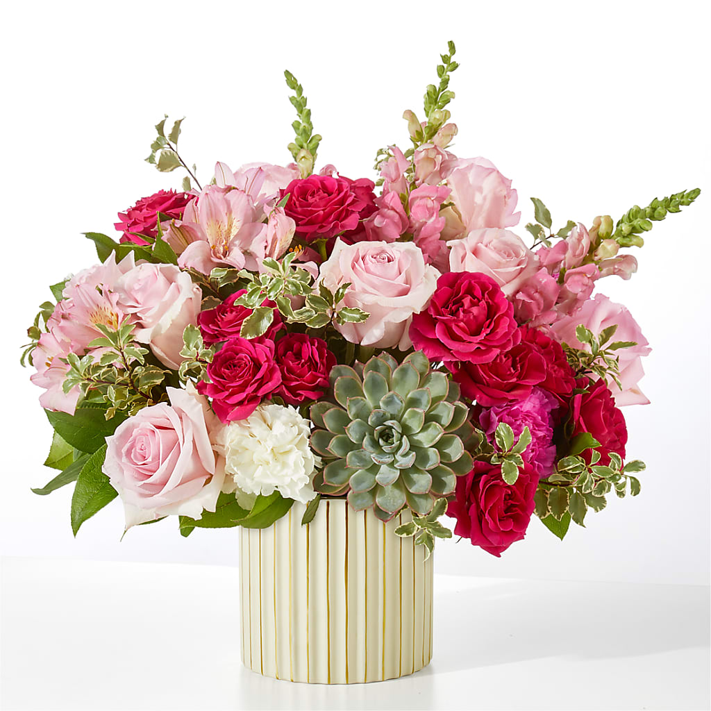 Magenta Musings Bouquet – Fleuriste Lily-rose, Magog PQ