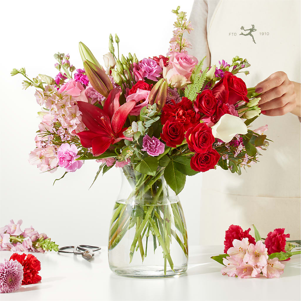 Together Forever - A Florist Original – Fleuriste Lily-rose, Magog PQ