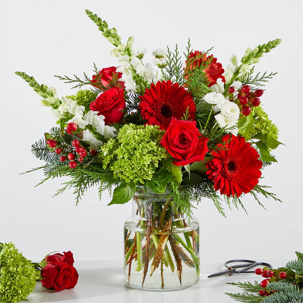 Merry Moment Bouquet – A Florist Original – Fleuriste Lily-rose, Magog PQ