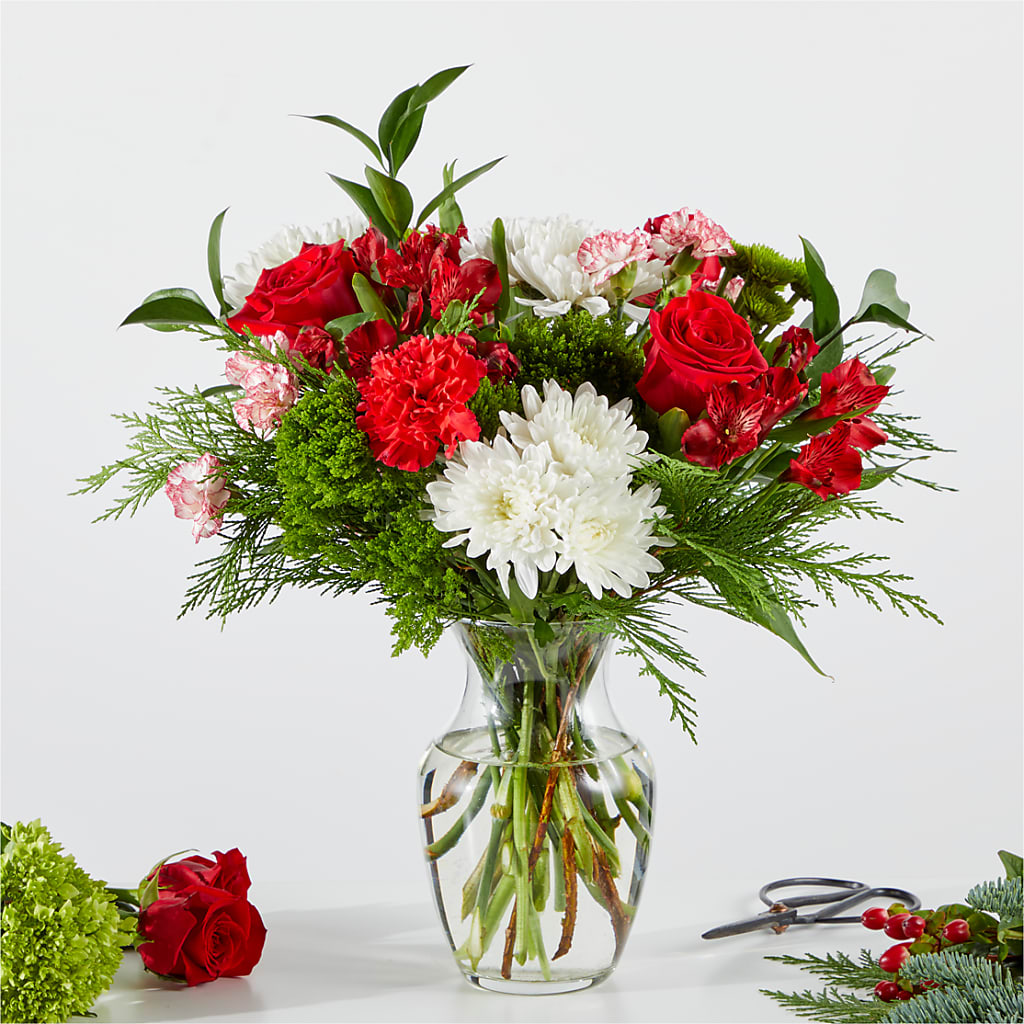 Merry Moment Bouquet – A Florist Original – Fleuriste Lily-rose, Magog PQ