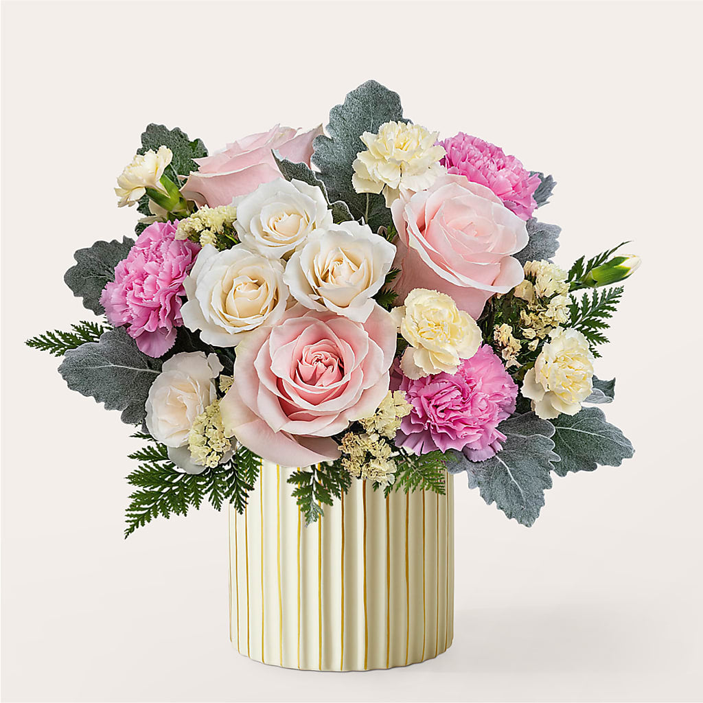 Blissful Moments Bouquet with Ivory Vase – Fleuriste Lily-rose, Magog PQ