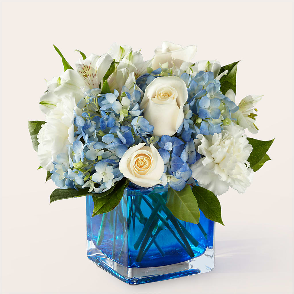 Soothing Waters Bouquet – Fleuriste Lily-rose, Magog PQ