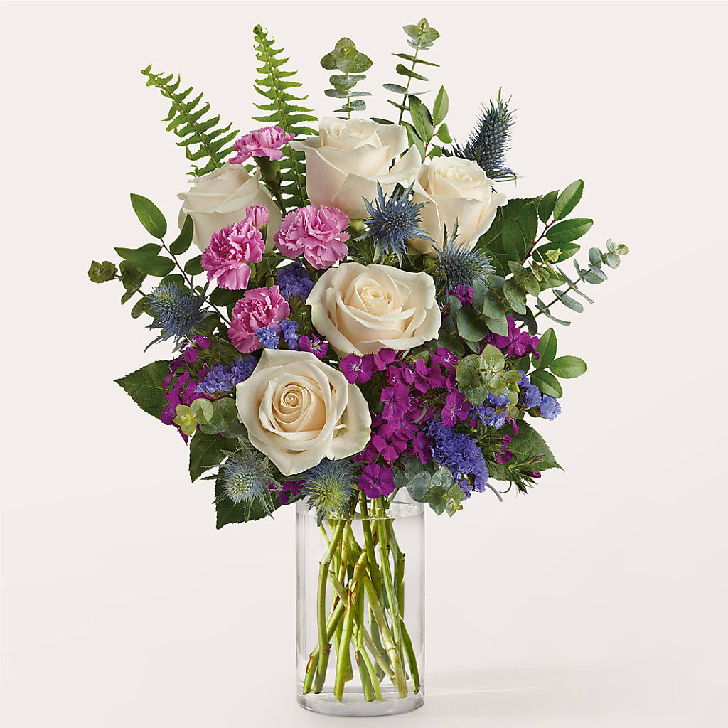 The Gala Bouquet – Fleuriste Lily-rose, Magog PQ