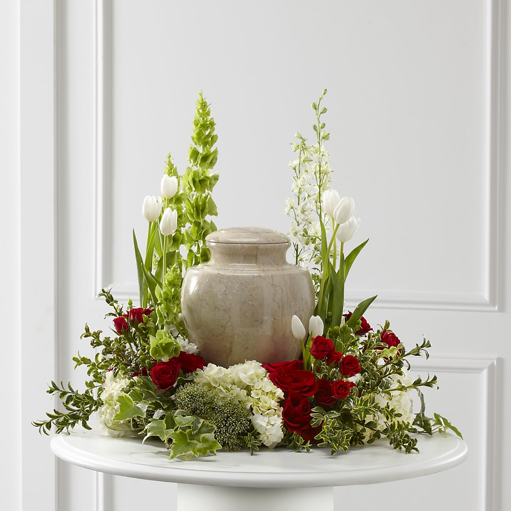 Tears of Comfort Arrangement – Fleuriste Lily-rose, Magog PQ