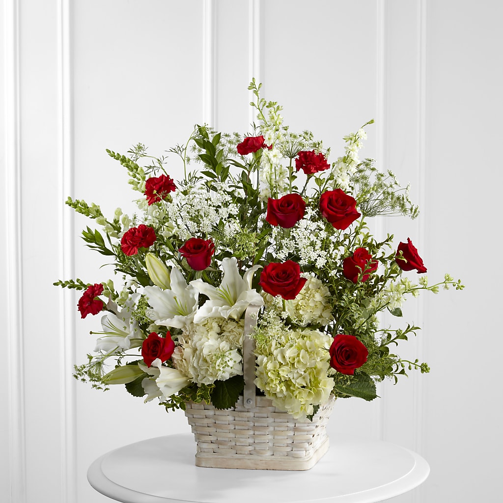 In Loving Memory Arrangement – Fleuriste Lily-rose, Magog PQ