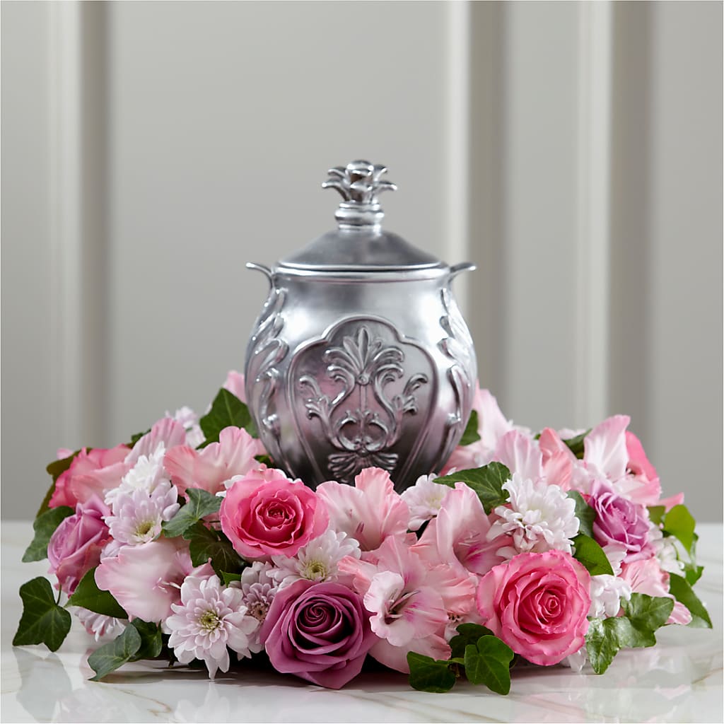 Glorious Tribute Arrangement – Fleuriste Lily-rose, Magog PQ