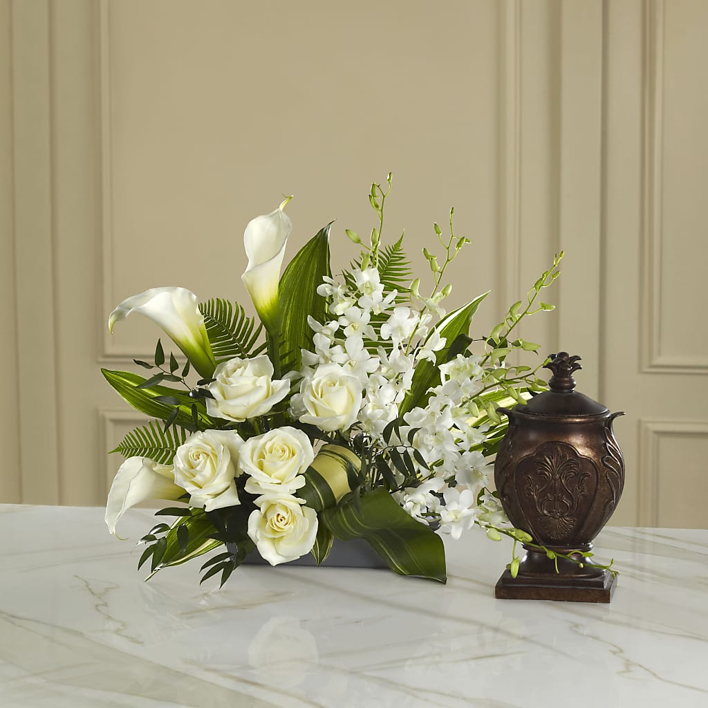 At Peace Arrangement – Fleuriste Lily-rose, Magog PQ