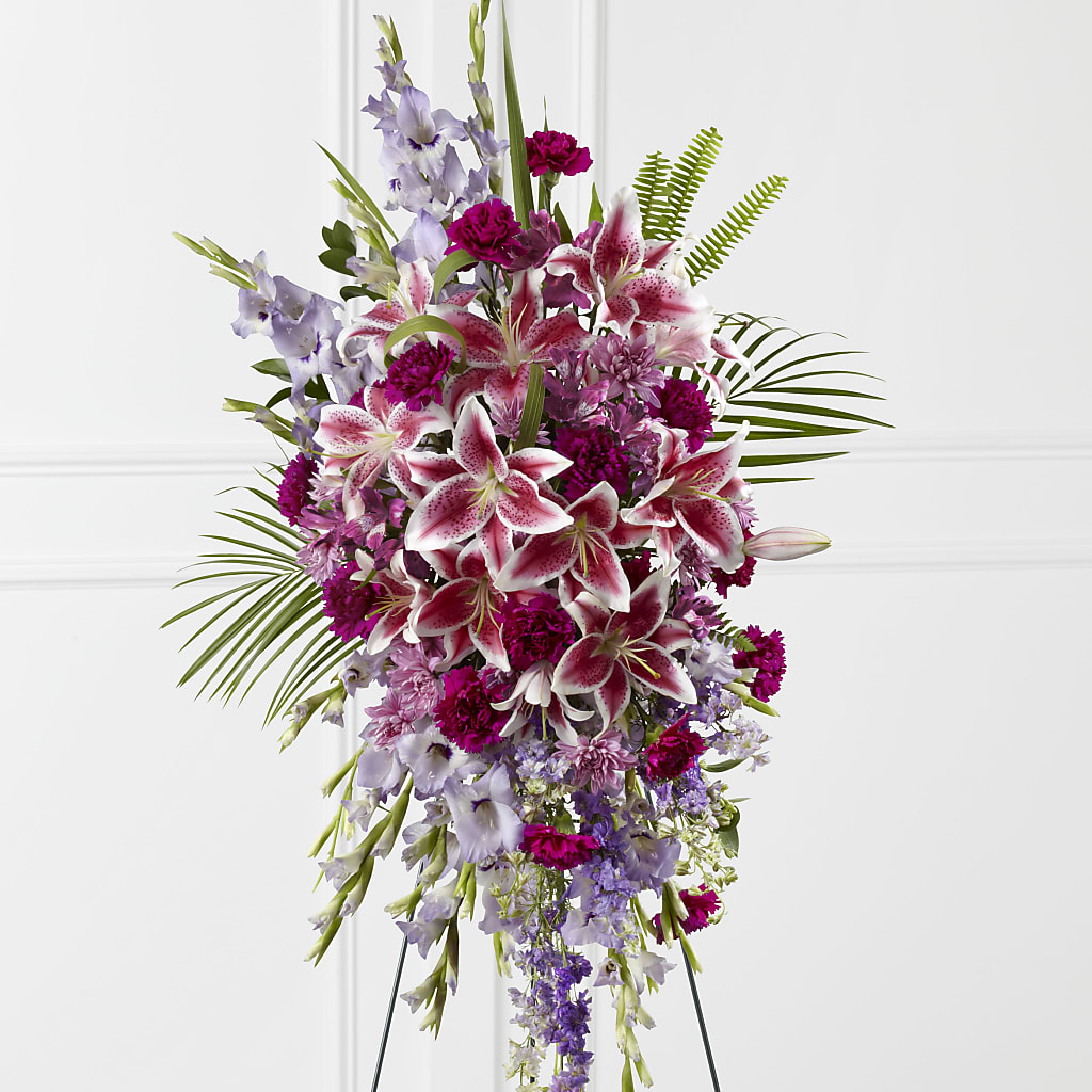 Tender Touch Standing Spray – Fleuriste Lily-rose, Magog PQ