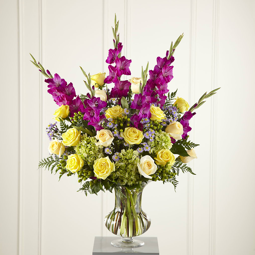 Loveliness Arrangement – Fleuriste Lily-rose, Magog PQ