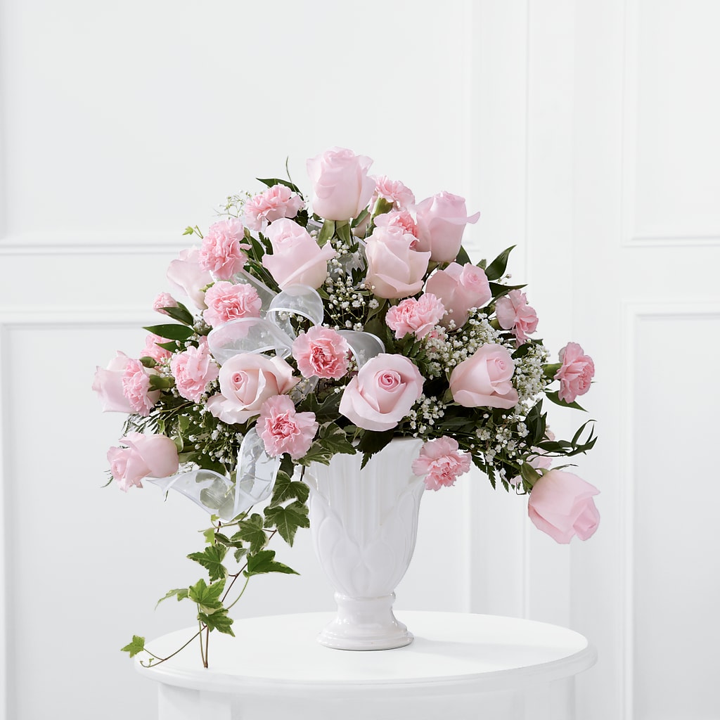 Deepest Sympathy Arrangement – Fleuriste Lily-rose, Magog PQ