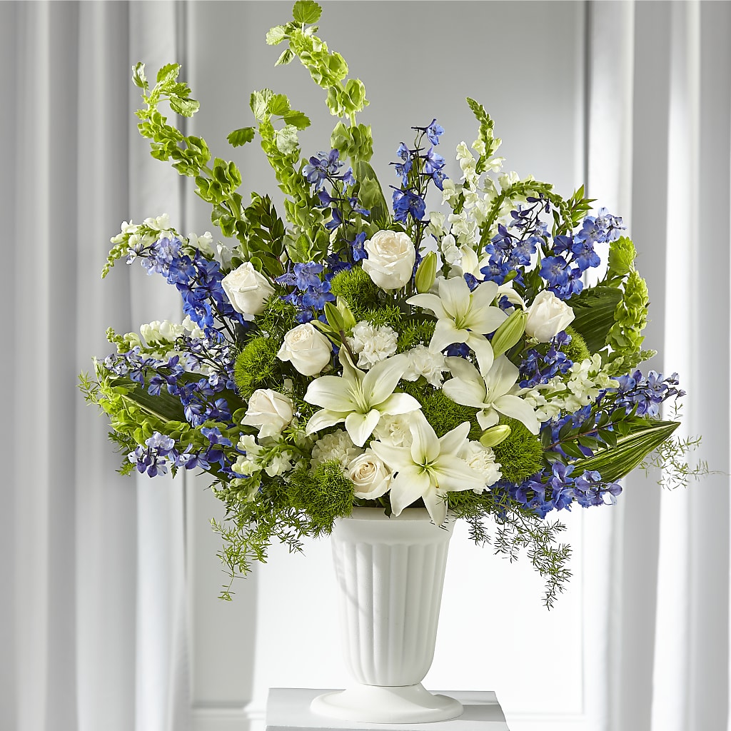 Heartfelt Hope Arrangement – Fleuriste Lily-rose, Magog PQ