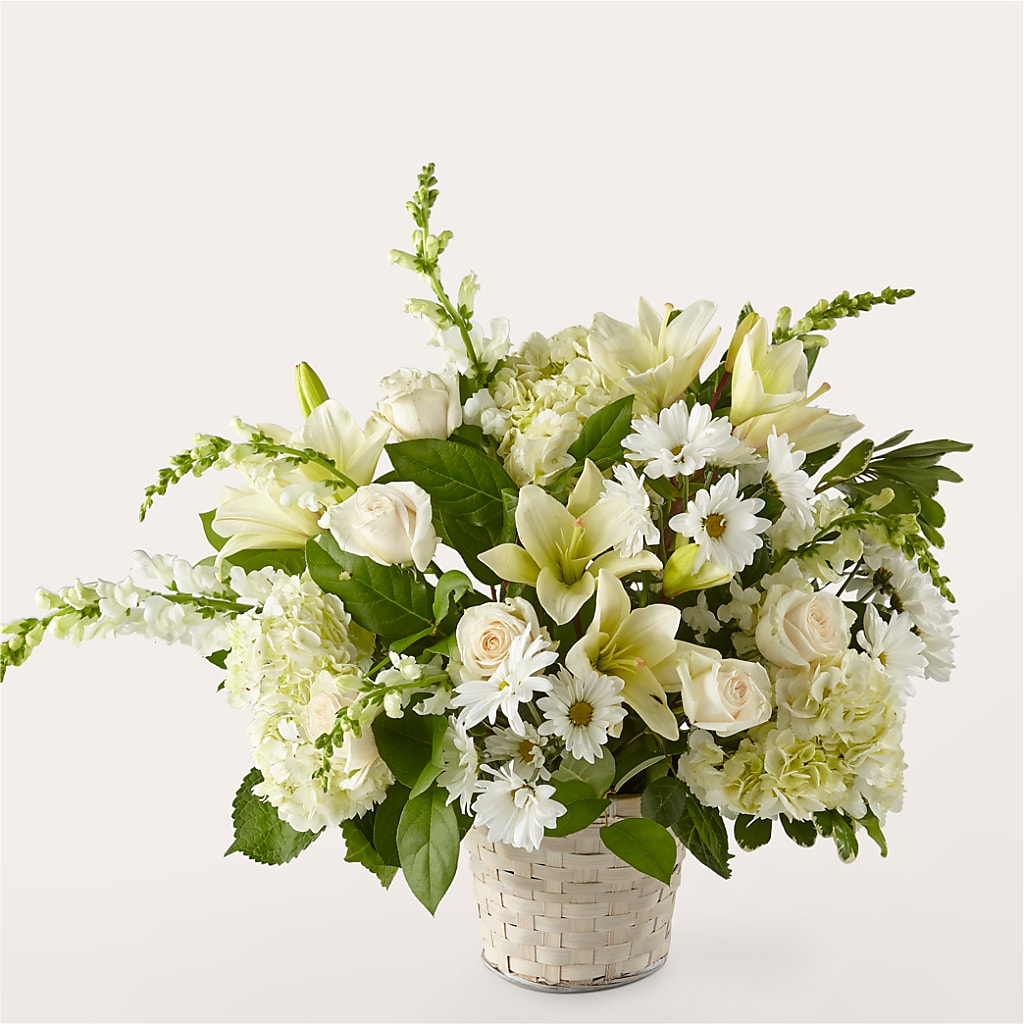 Ivory Elegance Floral Basket – Fleuriste Lily-rose, Magog PQ