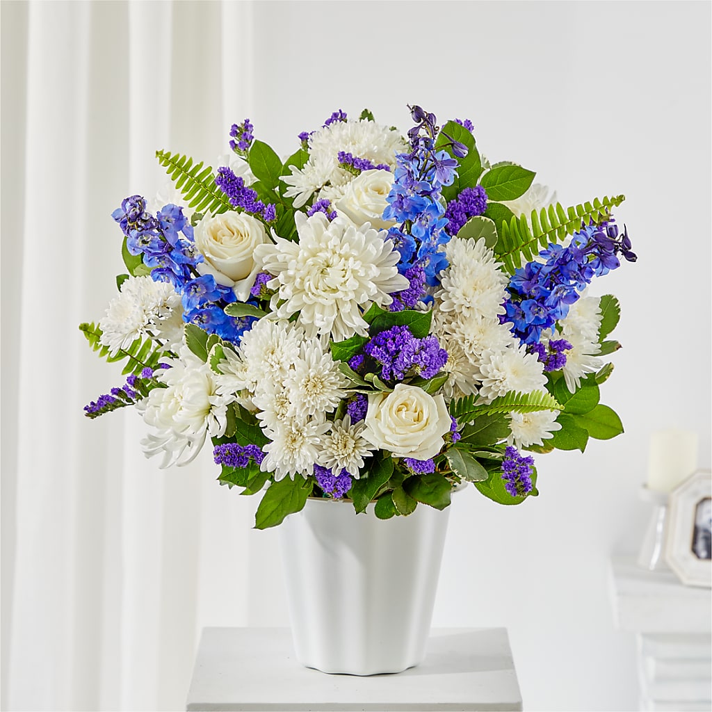 Hold Dear Tabletop Basket – Fleuriste Lily-rose, Magog PQ