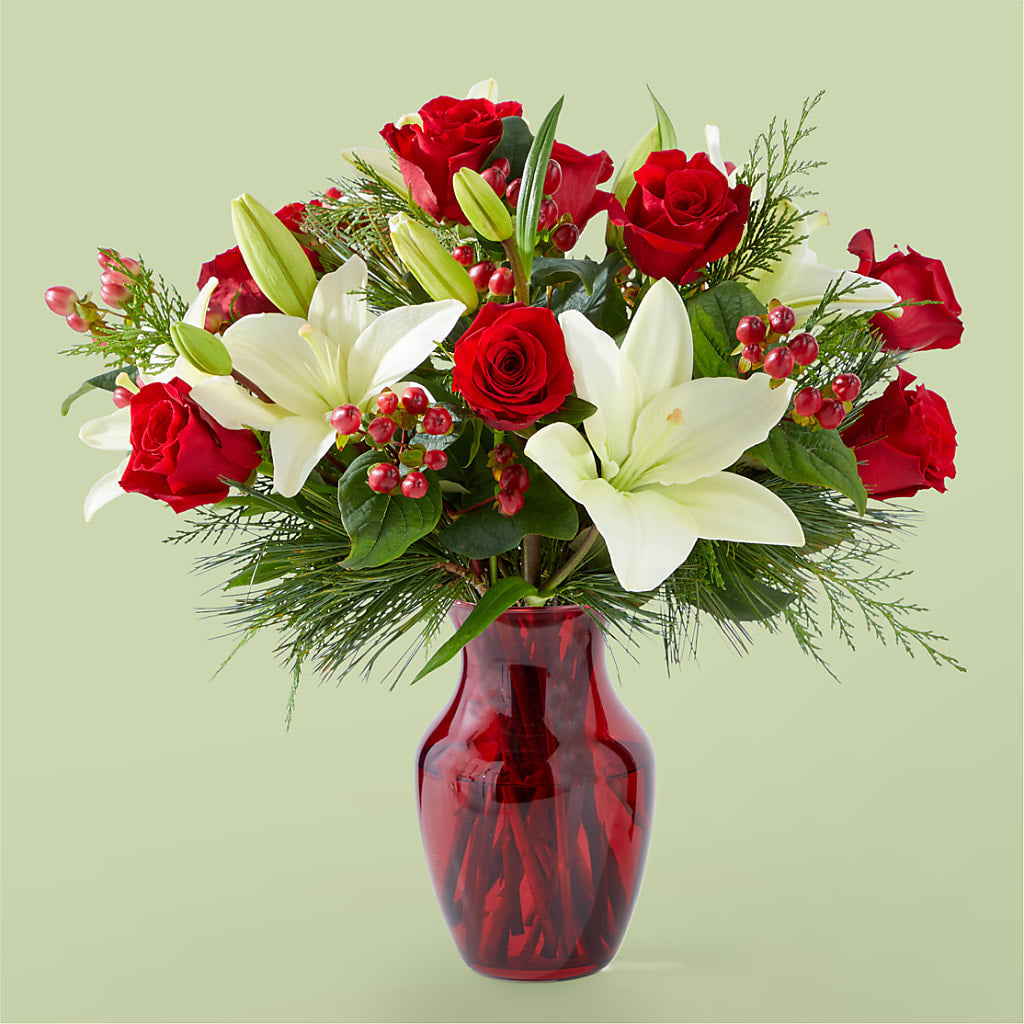 Evergreen Delight Bouquet – Fleuriste Lily-rose, Magog PQ