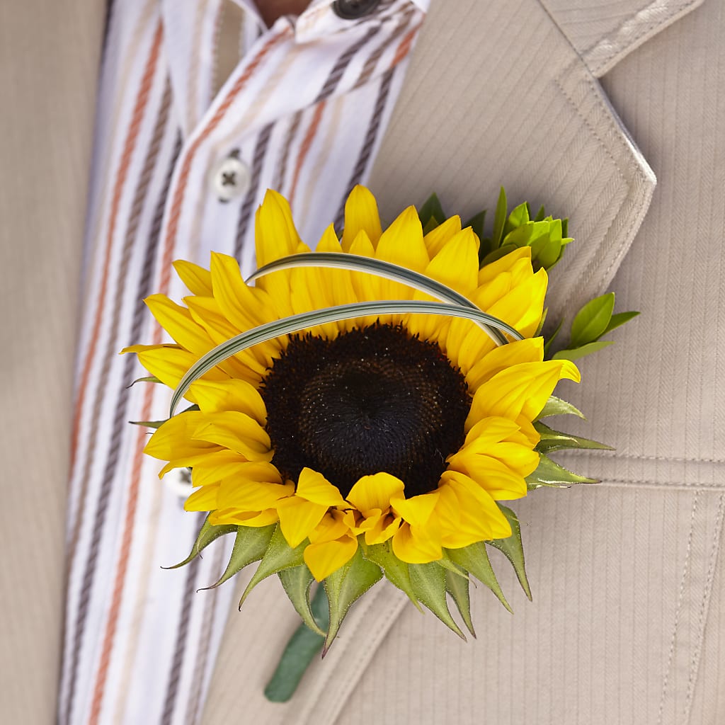 Free Spirit Boutonniere – Fleuriste Lily-rose, Magog PQ