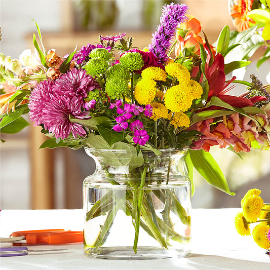 Bold & Bright – A Florist Original –  Fleuriste Lily-rose, Magog PQ