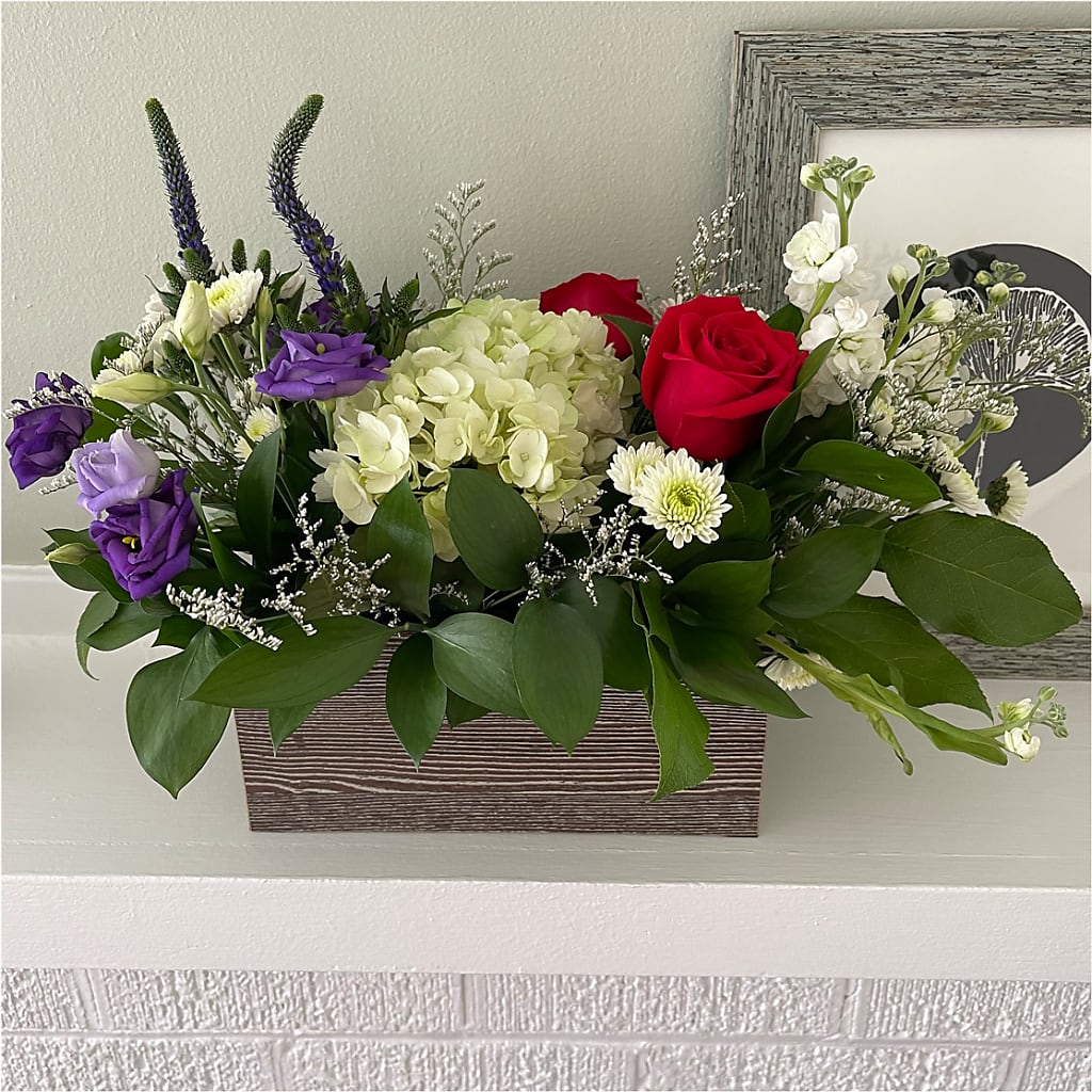 Sweet Magnolia Bouquet –  Fleuriste Lily-rose, Magog PQ