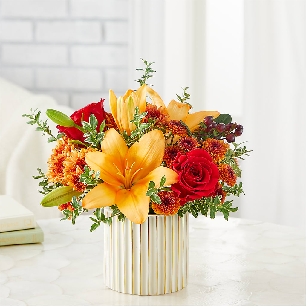 Scarlet Skies Bouquet –  Fleuriste Lily-rose, Magog PQ
