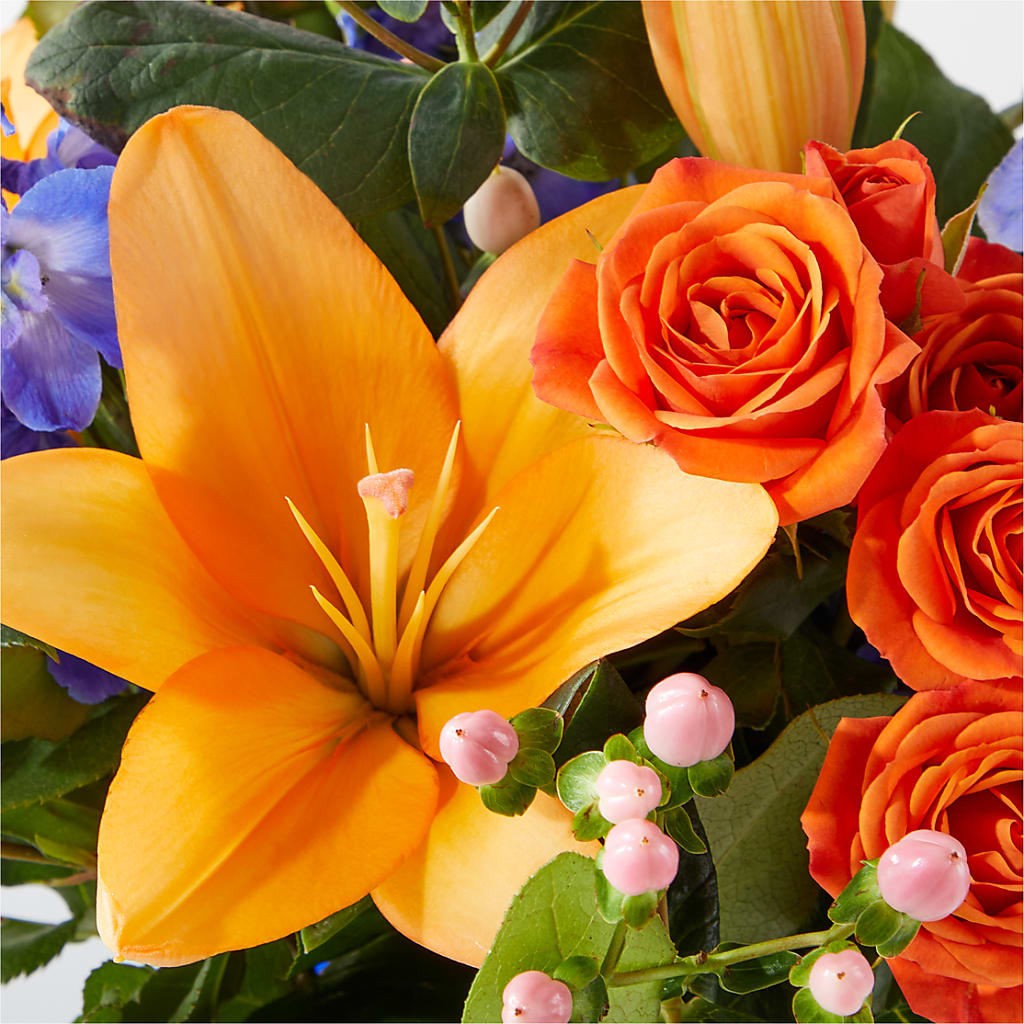 Radiant Citrus Bouquet –  Fleuriste Lily-rose, Magog PQ