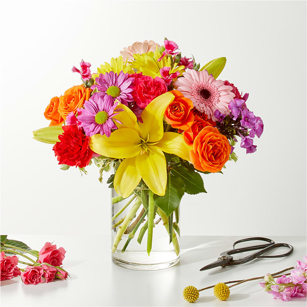 Cue the Confetti - A Florist Original –  Fleuriste Lily-rose, Magog PQ