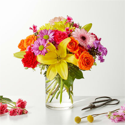 Cue the Confetti - A Florist Original –  Fleuriste Lily-rose, Magog PQ