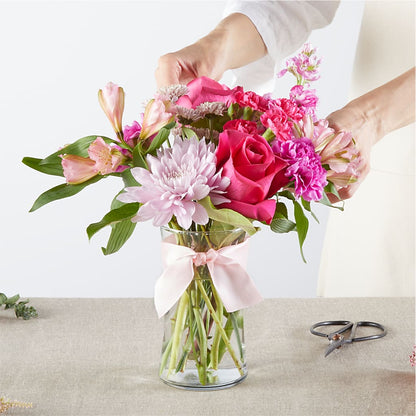 Pink Ribbon - A Florist Original –  Fleuriste Lily-rose, Magog PQ