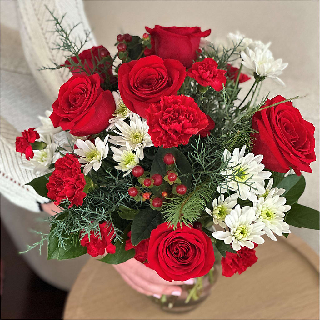 Seasonal Magic Bouquet –  Fleuriste Lily-rose, Magog PQ