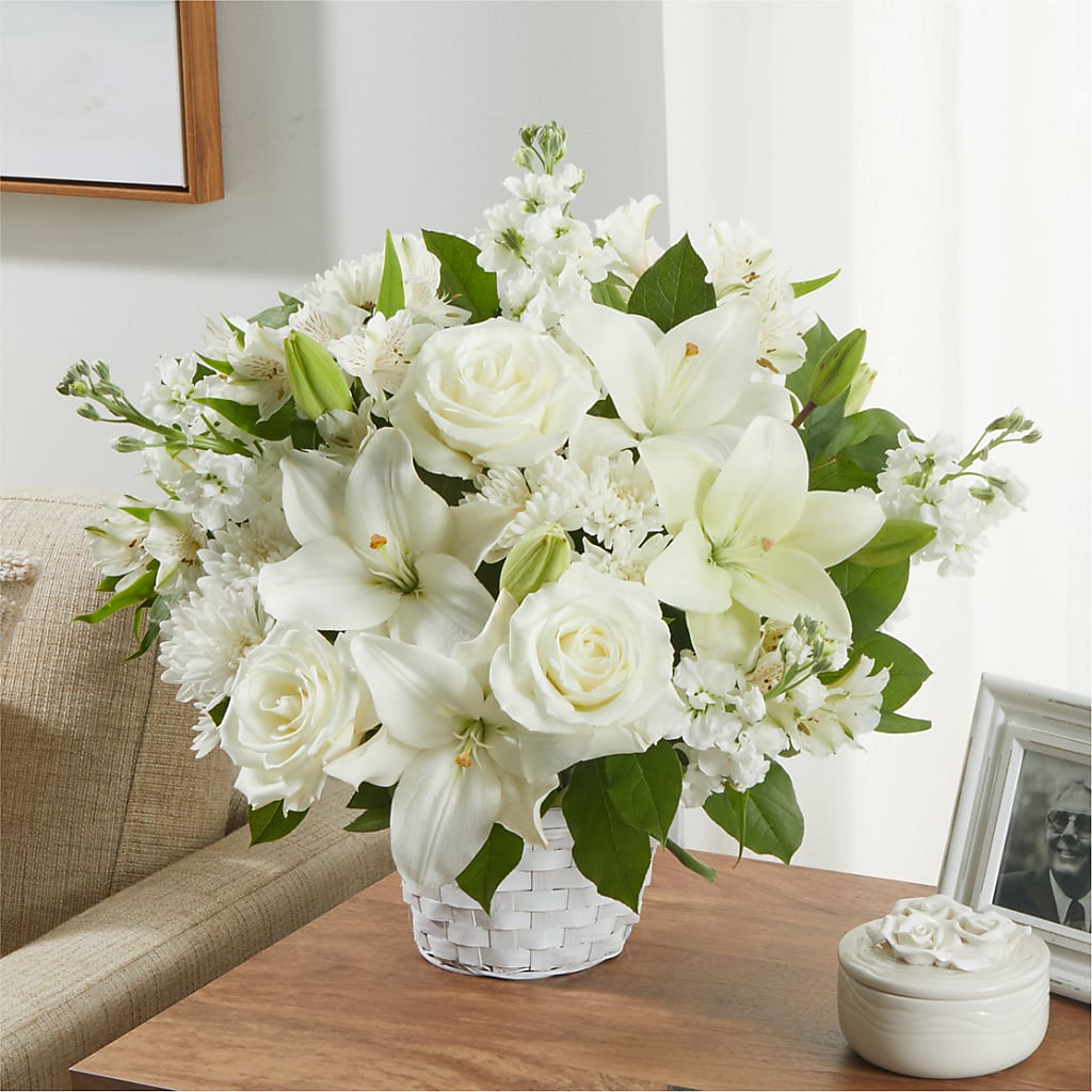 Peaceful Reflections Arrangement –  Fleuriste Lily-rose, Magog PQ