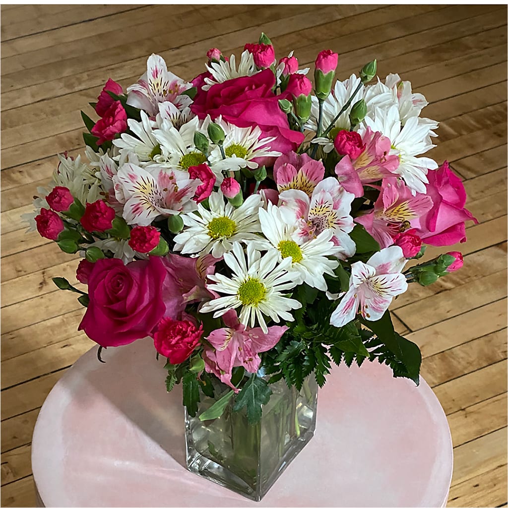 Sweet Surprises® Bouquet –  Fleuriste Lily-rose, Magog PQ
