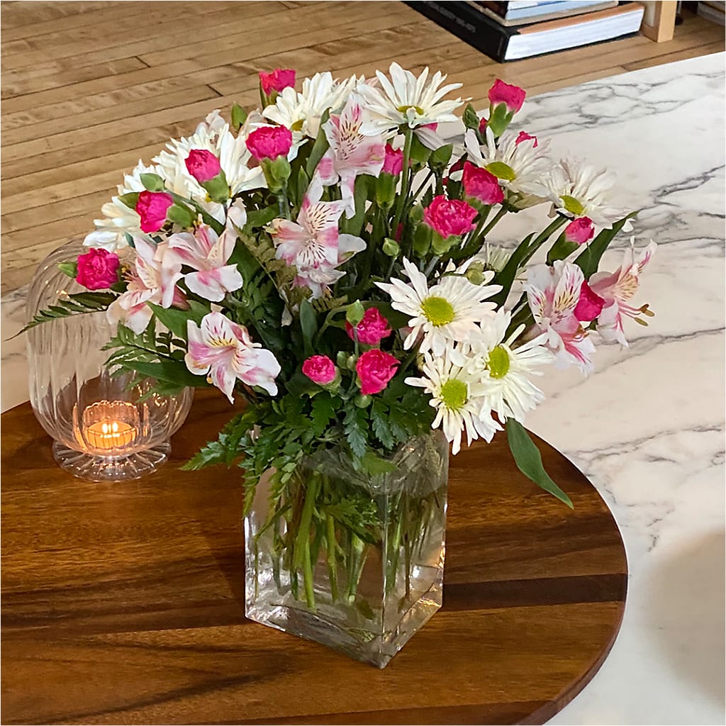 Sweet Surprises® Bouquet –  Fleuriste Lily-rose, Magog PQ