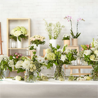 Classic Ivory – A Florist Original –  Fleuriste Lily-rose, Magog PQ