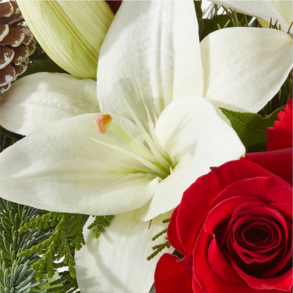 Oh So Jolly Bouquet –  Fleuriste Lily-rose, Magog PQ