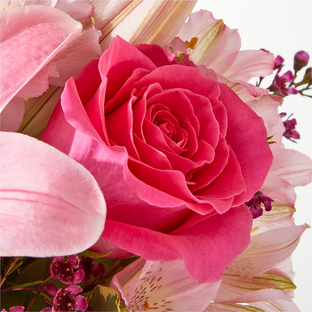 Lucky in Love Bouquet –  Fleuriste Lily-rose, Magog PQ