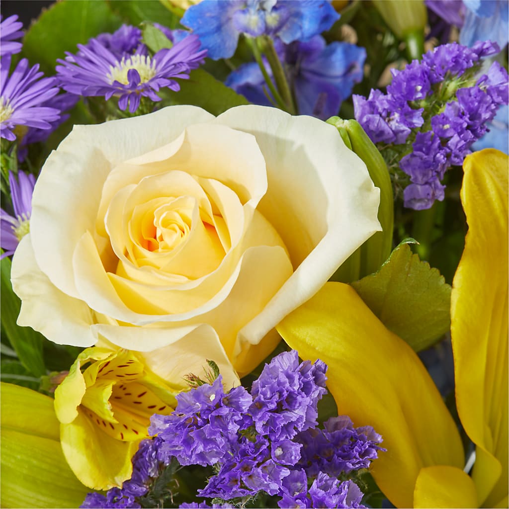 Limoncello Bouquet –  Fleuriste Lily-rose, Magog PQ
