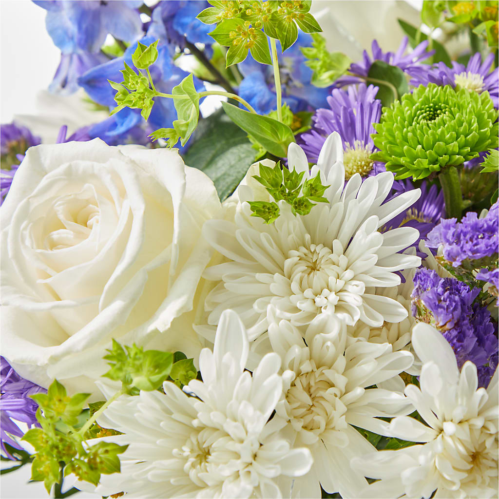 Genuine Gestures Bouquet –  Fleuriste Lily-rose, Magog PQ