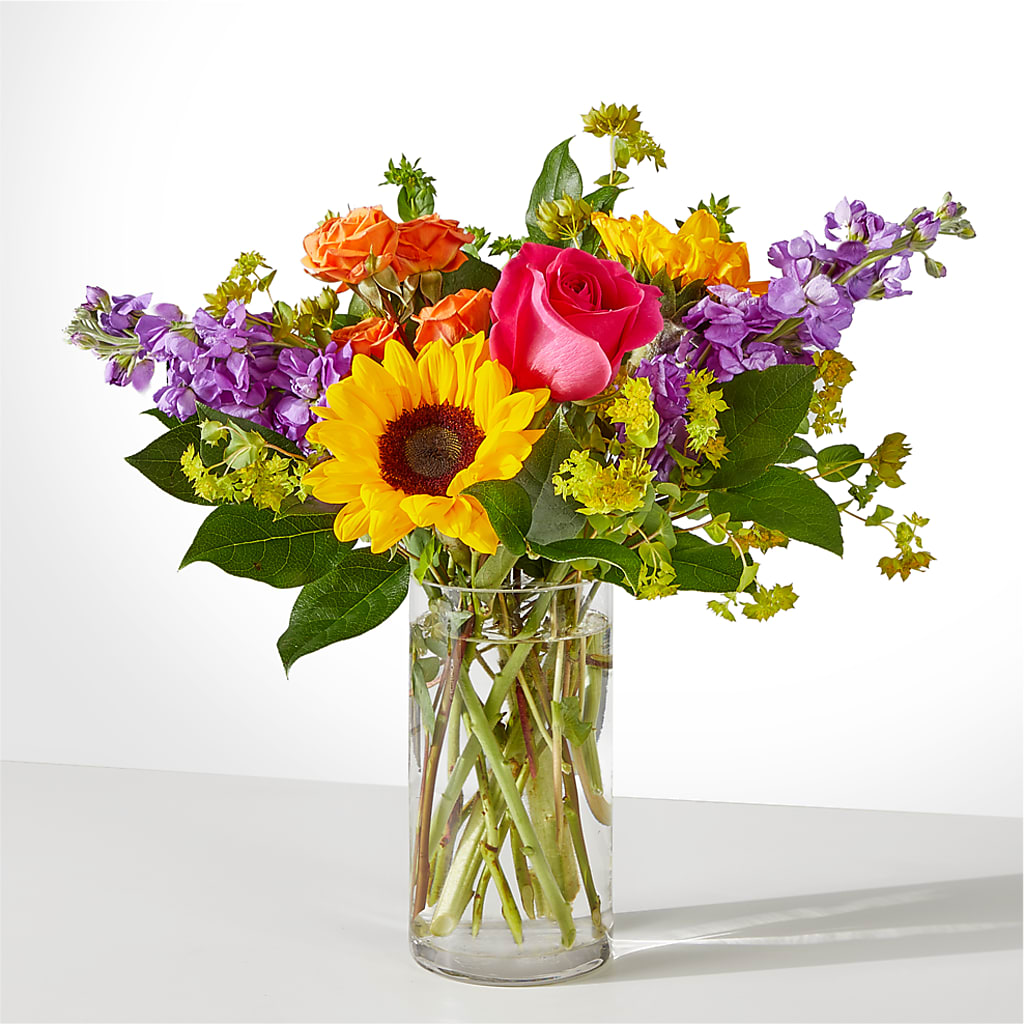 Vibrant Greetings Bouquet –  Fleuriste Lily-rose, Magog PQ