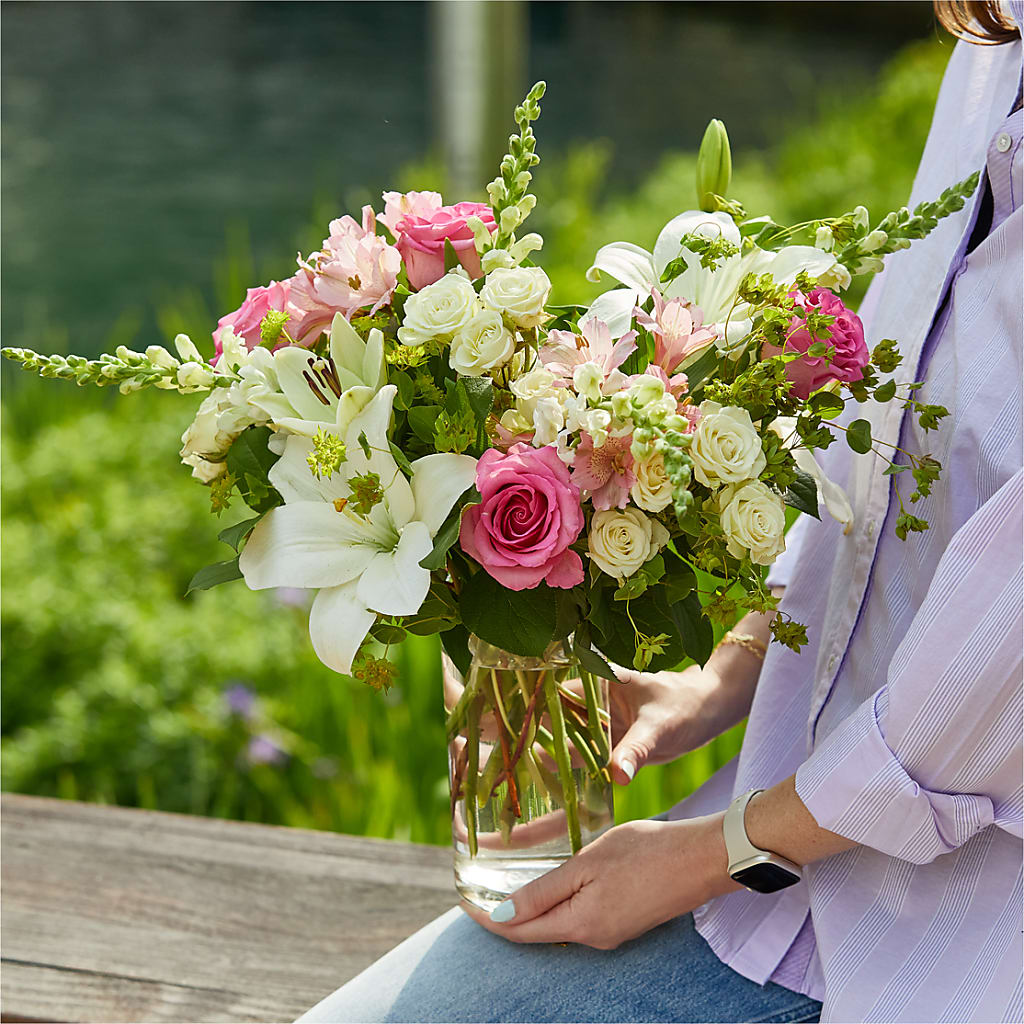 Fondly Bouquet –  Fleuriste Lily-rose, Magog PQ