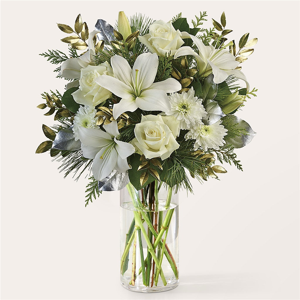 Wintry Mix Bouquet –  Fleuriste Lily-rose, Magog PQ