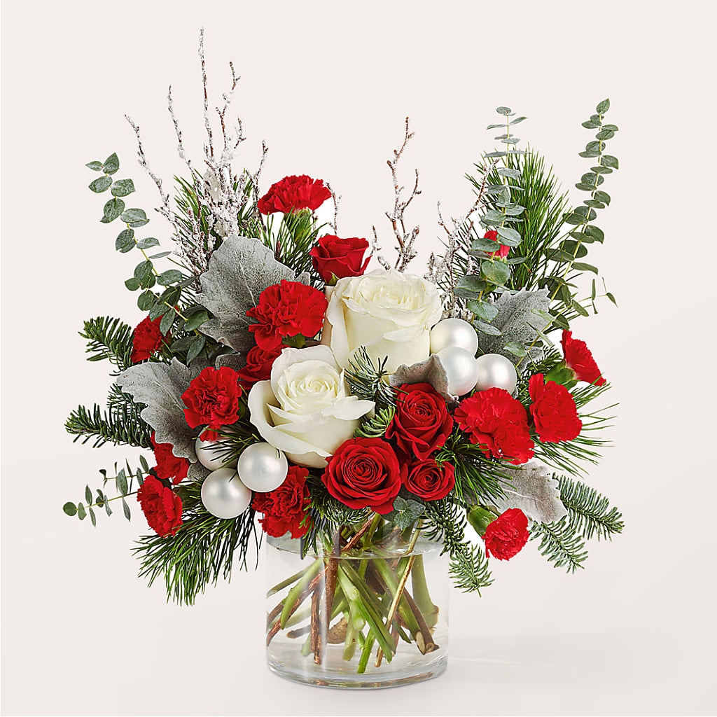 Trimming the Tree Bouquet –  Fleuriste Lily-rose, Magog PQ