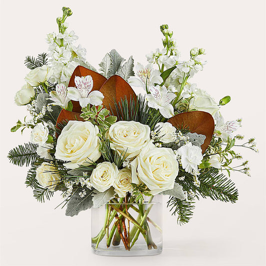 Fresh Snowfall Bouquet –  Fleuriste Lily-rose, Magog PQ