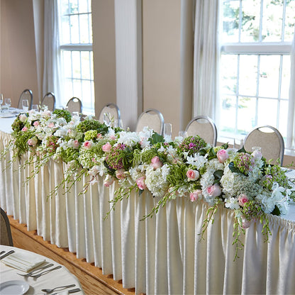 State of Joy Head Table Arrangement –  Fleuriste Lily-rose, Magog PQ